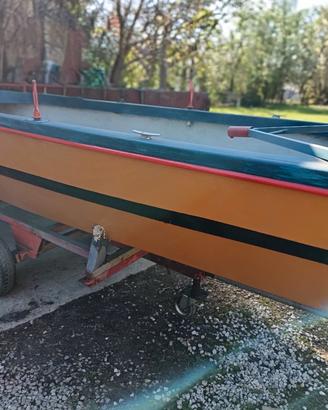 barca in vetroresina