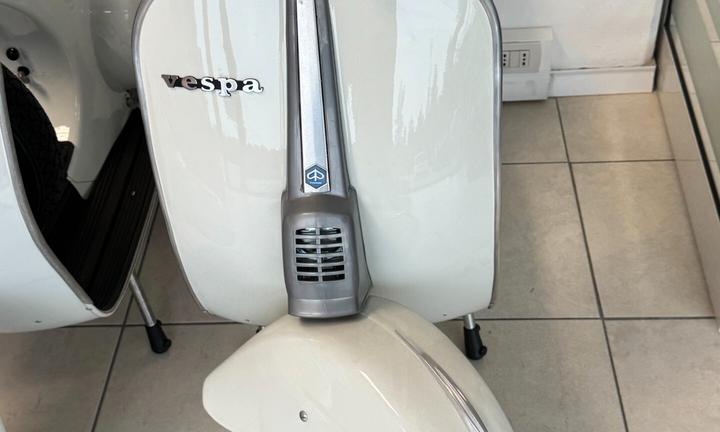 Piaggio Vespa 50 Special