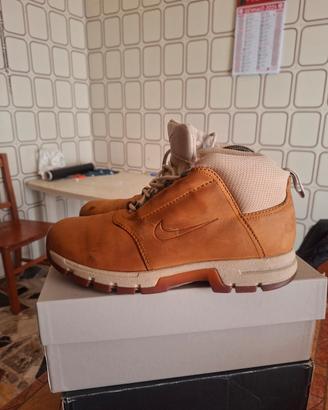 STIVALETTO NIKE AIR COLOR CAMMELLO 