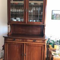 Mobile antico del 900