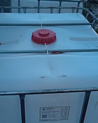 Cubi cisterna 1000 litri con rubinetto
