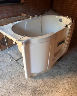 Vasca da bagno  marca BOSCO