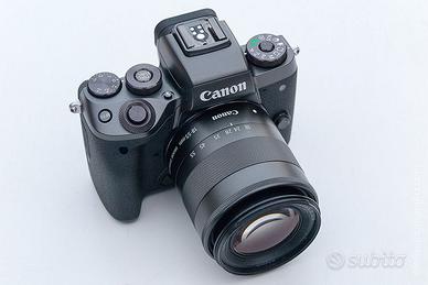 CANON EOS M5 +canon ef-m 18-55 stm