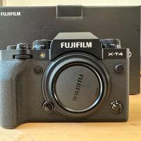 Fuji xt4 con obbiettivo 16/80