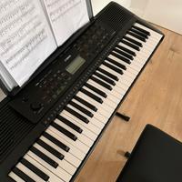 Tastiera Yamaha PSR E283