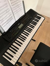 Tastiera Yamaha PSR E283