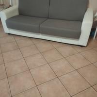 Divano letto tre posti 