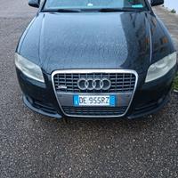 Audi  A4 QUATTRO 2.0 TDI SLINE