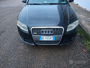 Audi  A4 QUATTRO 2.0 TDI SLINE
