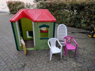 Casetta gioco per bambini smontata