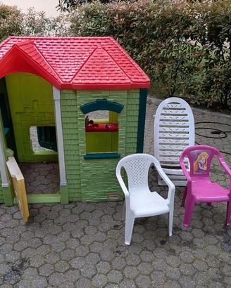 Casetta gioco per bambini smontata