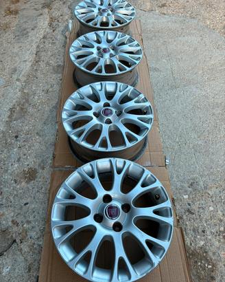 Cerchi Fiat Punto Evo 15”