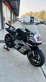 Honda CBR 1000 - 2004 SOLO PISTA