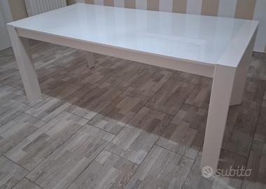 tavolo in legno con vetro 180m fino 340m