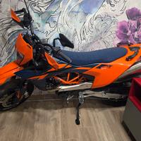 ktm 690 smc r 2026