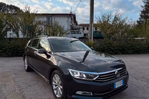 VOLKSVAGEN PASSAT