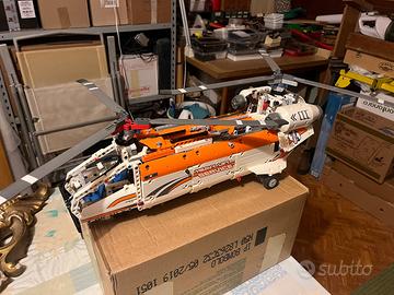 Lego Technic elicottero 42052