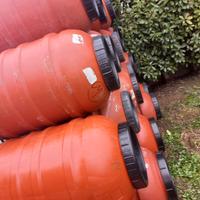 Fusti in plastica alimentare 200L con tappo - usat