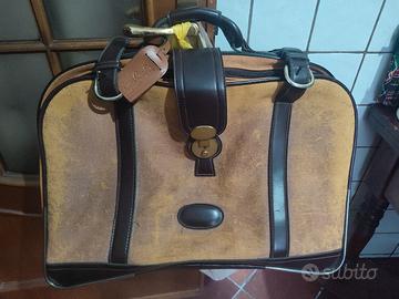 Valigia vintage Pierre Cardin di camoscio e pelle