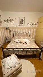 Struttura letto ferro battuto + sedia da scrivania