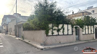 ABITAZIONE INDIPENDENTE CON GIARDINO ZONA PARCO