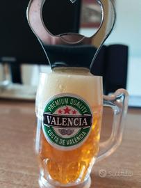 souvenir valencia apribottiglie con magnete €2