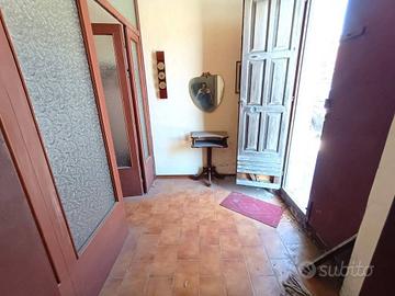 Casa indipendente di 181 m² con 5 locali a Fano