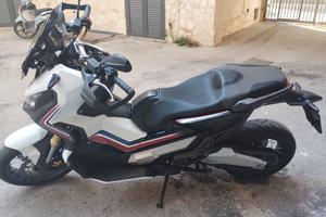 Honda xadv 750