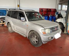 Mitsubishi Pajero 3.2 Autocarro