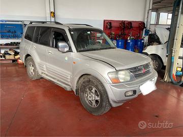 Mitsubishi Pajero 3.2 Autocarro