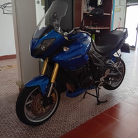 Moto Triumph 1050 Tiger