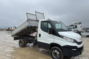 Iveco Daily 35-120 ribaltabile con gru