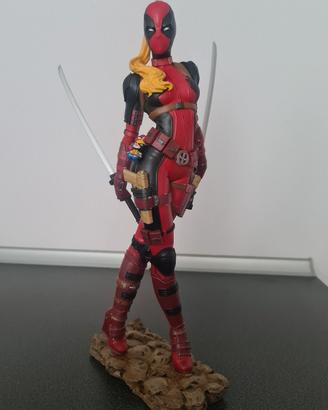 Action figure Lady Deadpool marvel DC comics