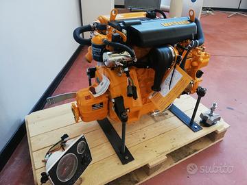 entrobordo diesel Vetus 29 HP tre cilindri 