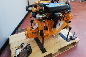 entrobordo diesel Vetus 29 HP tre cilindri 