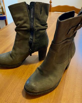 Stivaletti grigi in pelle Caprice con tacco - Tg 3