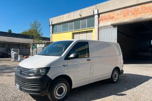 Volkswagen Transporter T5 140CV TDI -2016