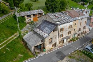 RUSTICO A BOSCO CHIESANUOVA