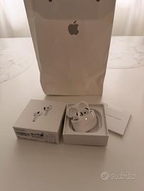 Airpods 4 con cancellazione del rumore