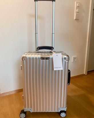 Nuova valigia in alluminio RIMOWA Classic Cabin