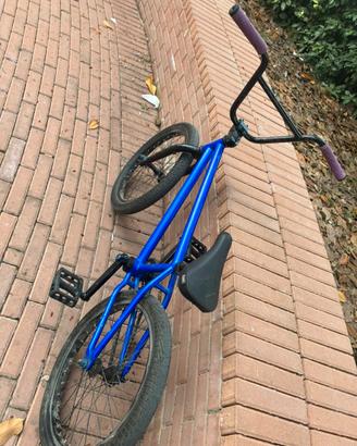 Vend due bici una rockrider 340 st e laltra bmx