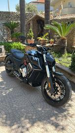 BENDA LFC 700 anno 2025 con soli 1300km