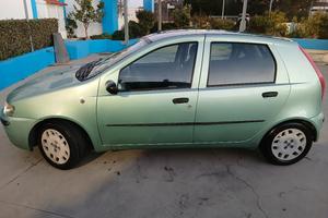 fiat punto 1200 8v.  1000€ Più passaggio