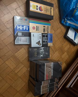 VHS vergini ancora imballate