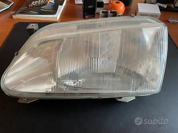 Fanale anteriore sinistro Renault Megane/Scenic