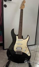 Chitarra elettrica Yamaha EG 112