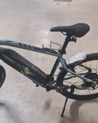 Pedalata Assistita Rockrider Est100