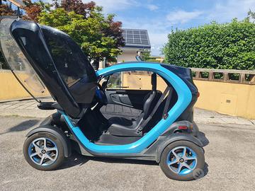 Twizy 80 batteria proprieta’ 80 km/h