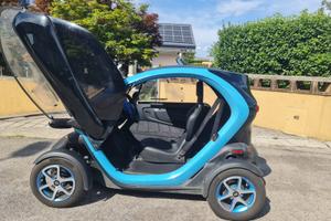 Twizy 80 batteria proprieta’ 80 km/h