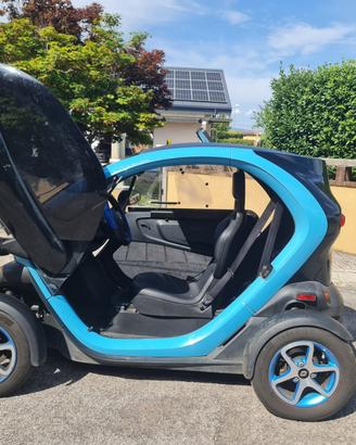 Twizy 80 batteria proprieta’ 80 km/h